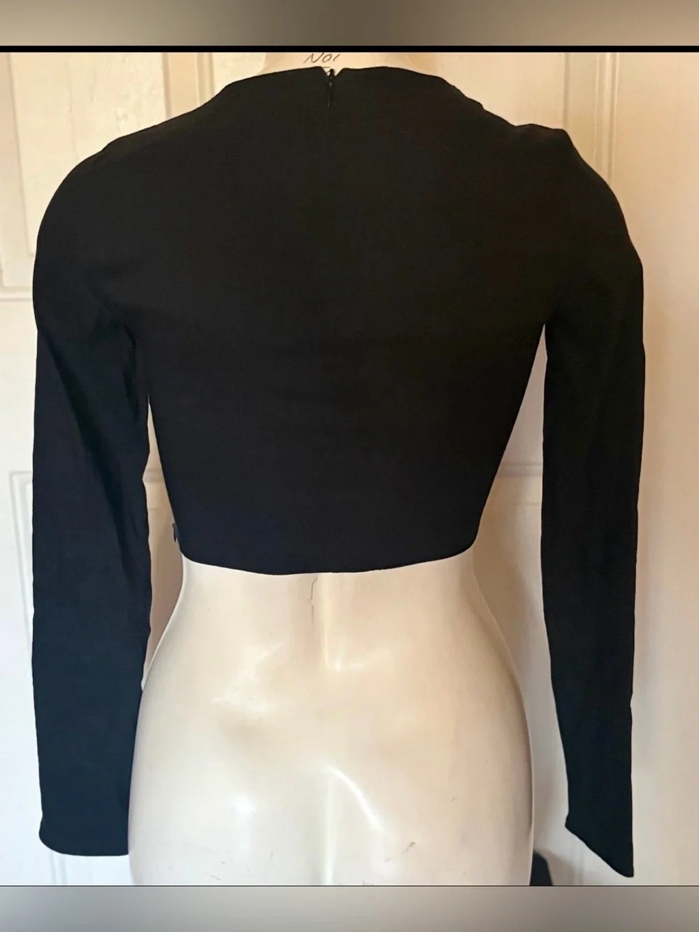 Zara Black long sleeve linen blend top w/metal ring detail Women’s size Small